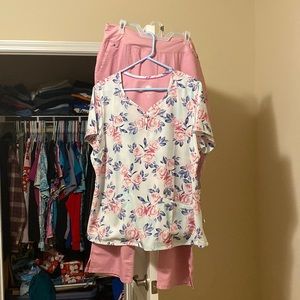 Brand new healing hands scrub outfit